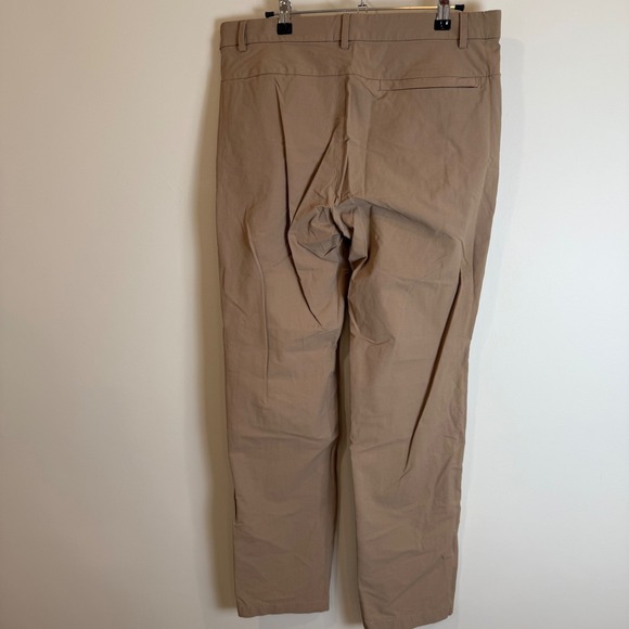 BRADY Mens Tan Chino Golf Pants Size 32 Flat Front Stretch Performance - Picture 2 of 7
